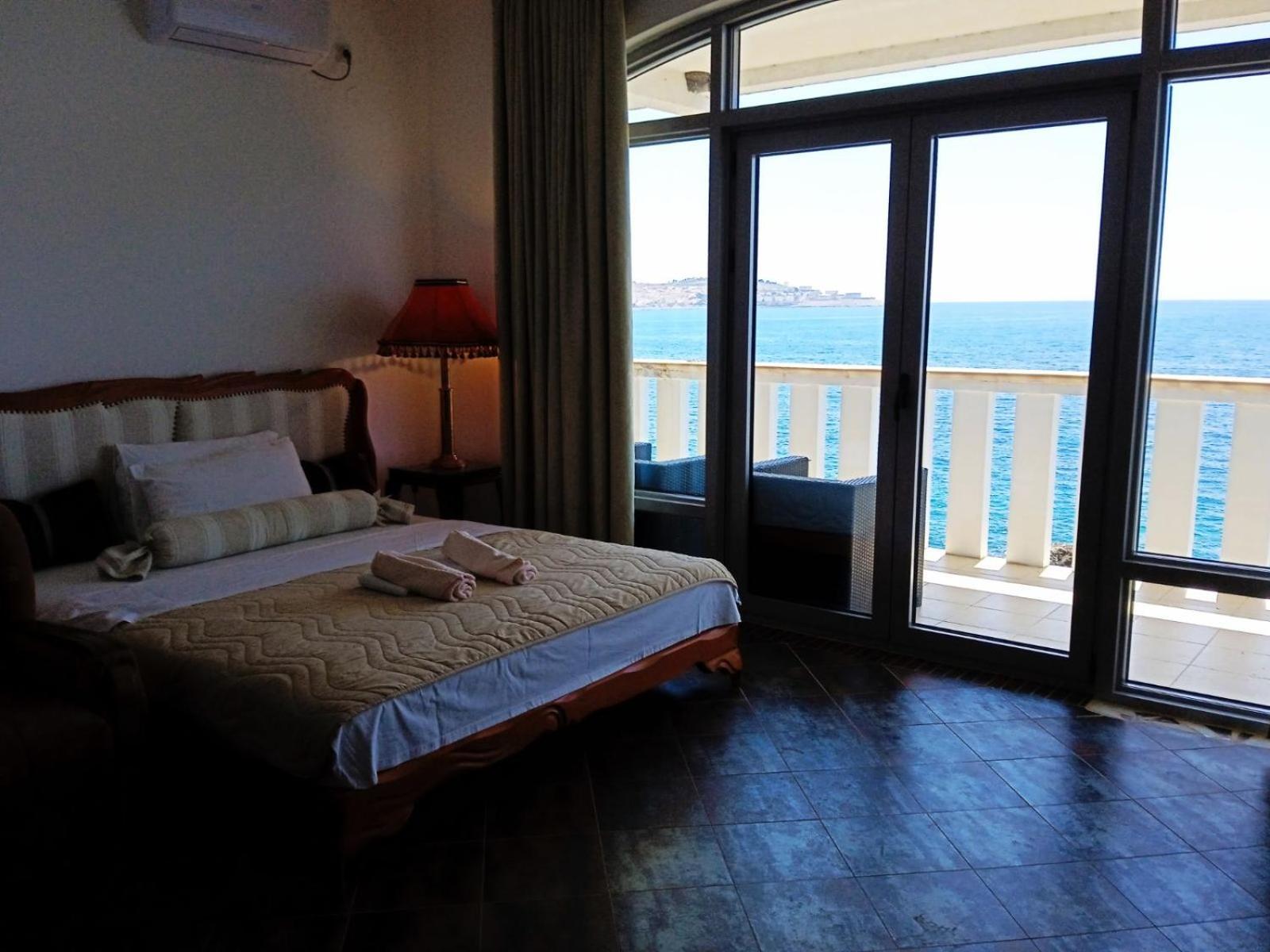 Sunset View Apartments 바르 객실 사진